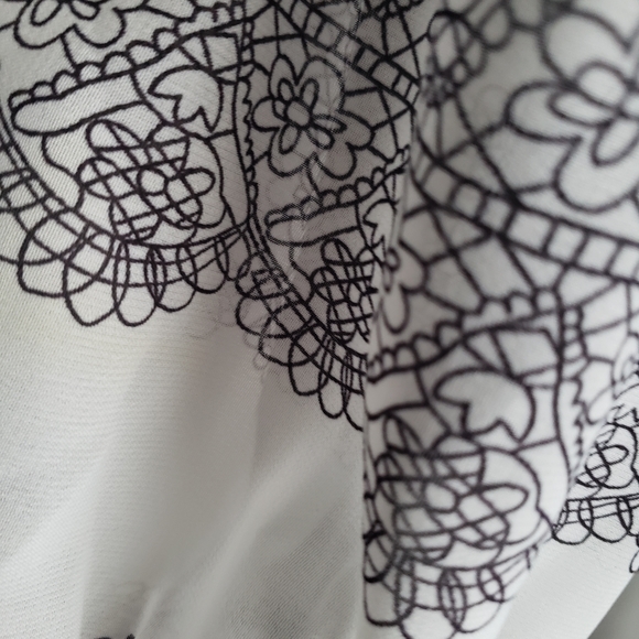 Tunic - Picture 2 of 3